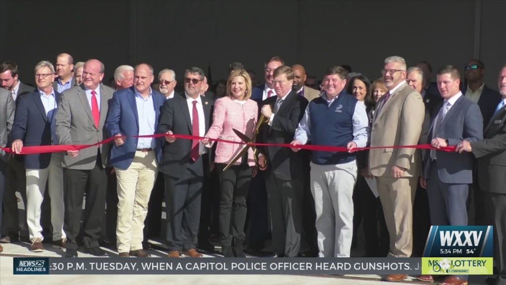 Officials Cut The Ribbon On New Hangar At Stennis Airport