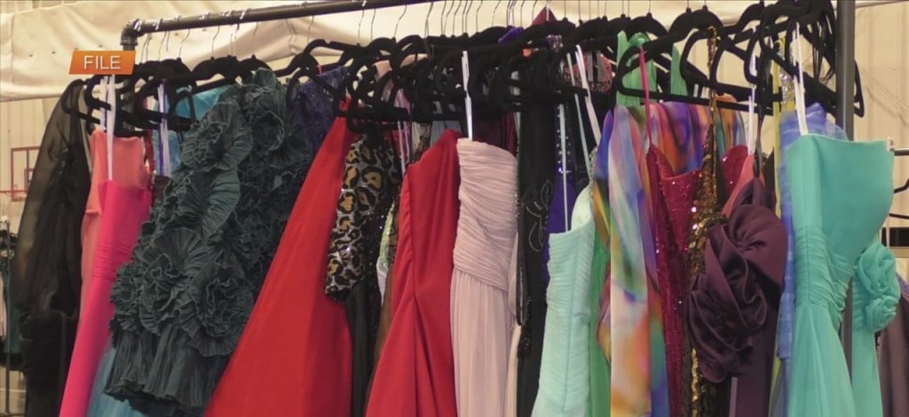 Junior Auxiliary Of Biloxi Ocean Springs Accepting Dresses For Prom Closet
