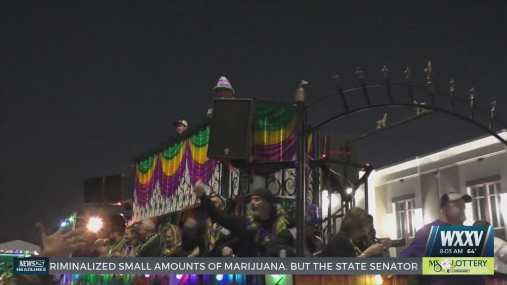 Carnival Association Of Long Beach Parade Rolls Through Town