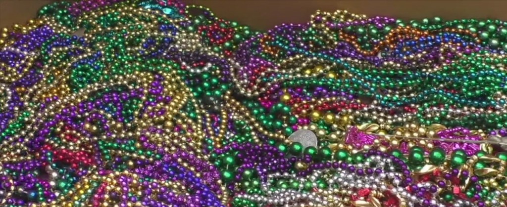 Mardi Gras Bead Recycling At Mississippi Aquarium