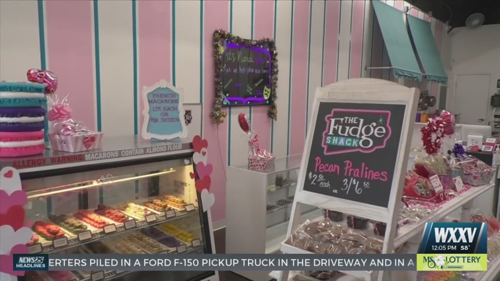 Fudge Shack Candy Shop In Ocean Springs Preparing For Valentine’s Day