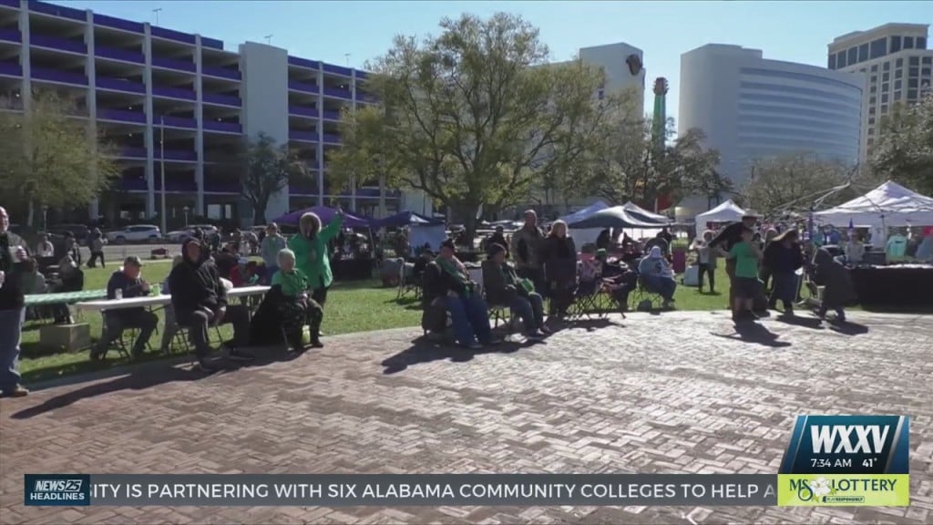 Coast Residents Attend Grillin’ On The Green In Biloxi