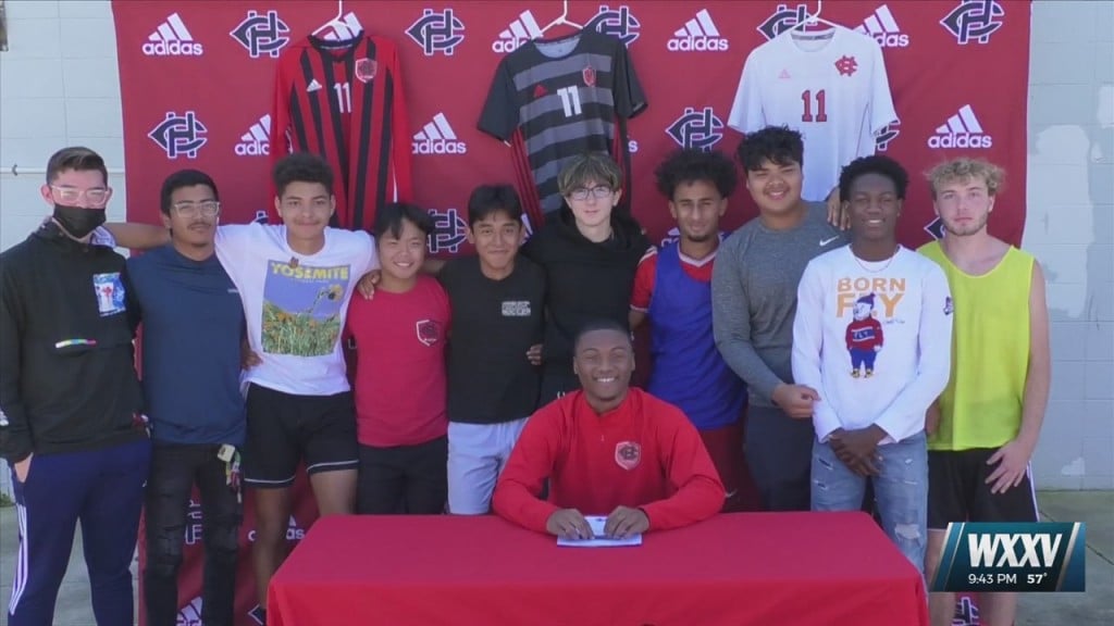 Harrison Central Boys Soccer: Genesis Martin Signs With East Central Community College