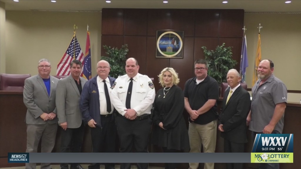 Shannon Nobles Sworn In As D’iberville Chief Of Police