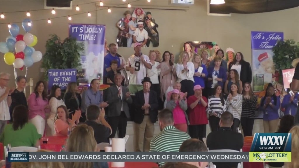 Annual Crawfish Boil Fundraiser For Jolly Circus Kick Off