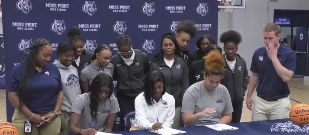 Trio Of Moss Point Girls Basketball Standouts Head To The Next Level