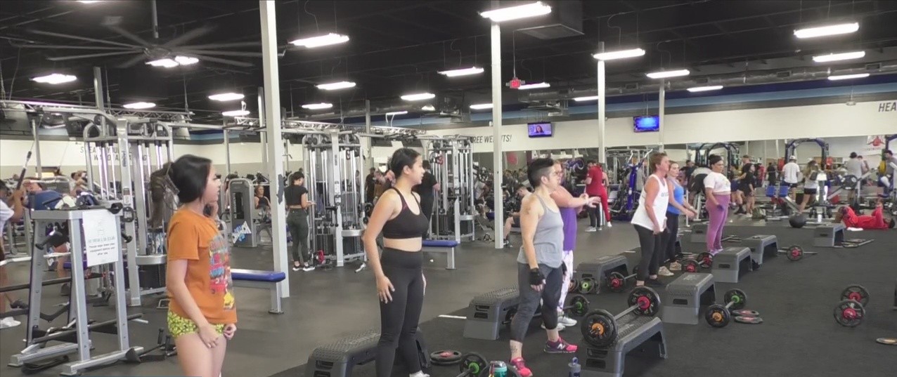 Humane Society of South Mississippi holds Barks and Barbells to raise funds – WXXV News 25