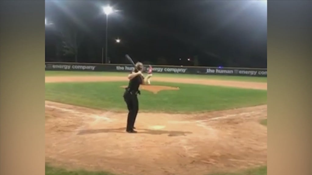 Pascagoula Officer Plays Baseball With Kids