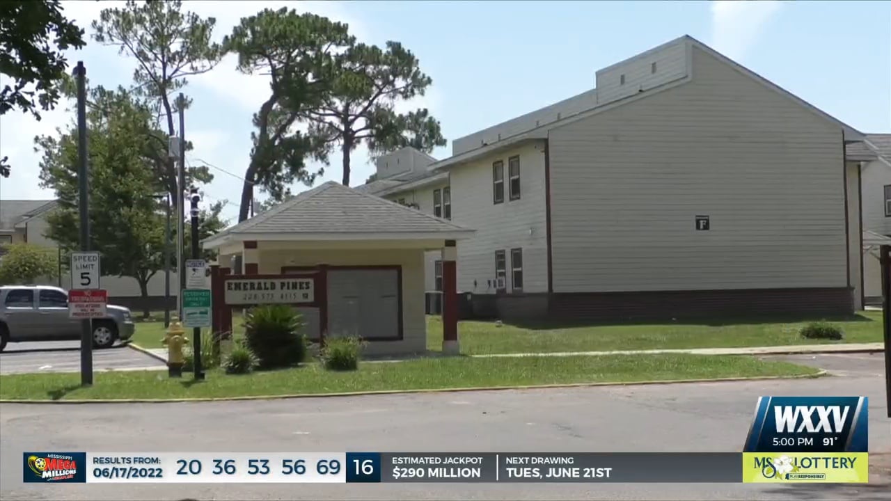 One dead, one critically injured in overnight shooting in Gulfport ...