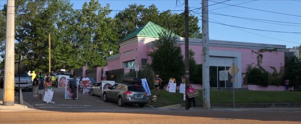 Mississippi Abortion Clinic Files To State Supreme Court