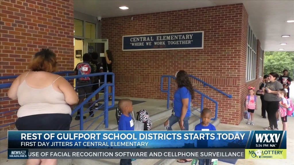 Gulfport School District Students Return To Class