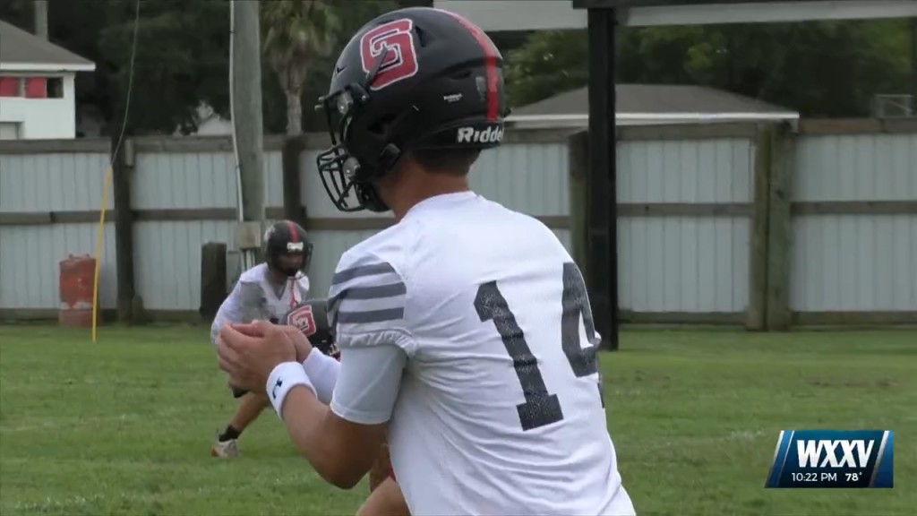 News 25’s 25 Teams In 25 Days: St. Stanislaus Rock A Chaws