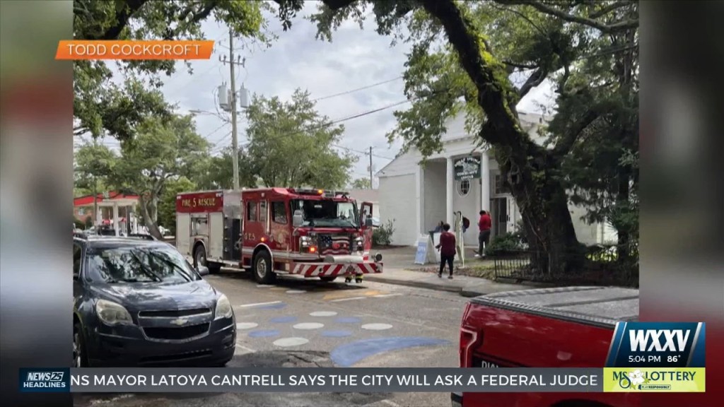 Smoke Spotted At Ocean Springs Community Center