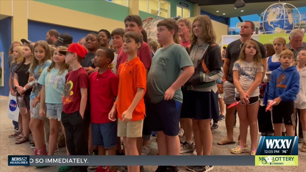 Watch Party Attendees At Infinity Science Center React To Artemis 1 Launch Being Scrubbed