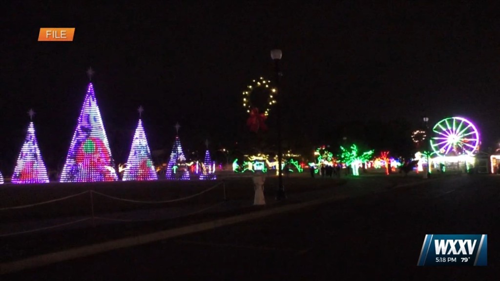 Harbor Lights Winter Festival Under Construction At Jones Park