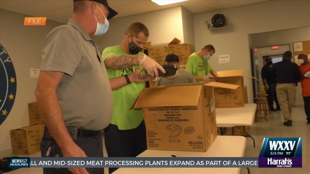 Local Police Departments Participating In Thanksgiving Feed The Needy 2022