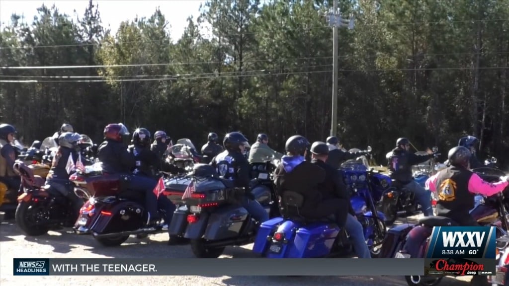 Asgard Motorcycle Club Holds 38th Annual Toy Run