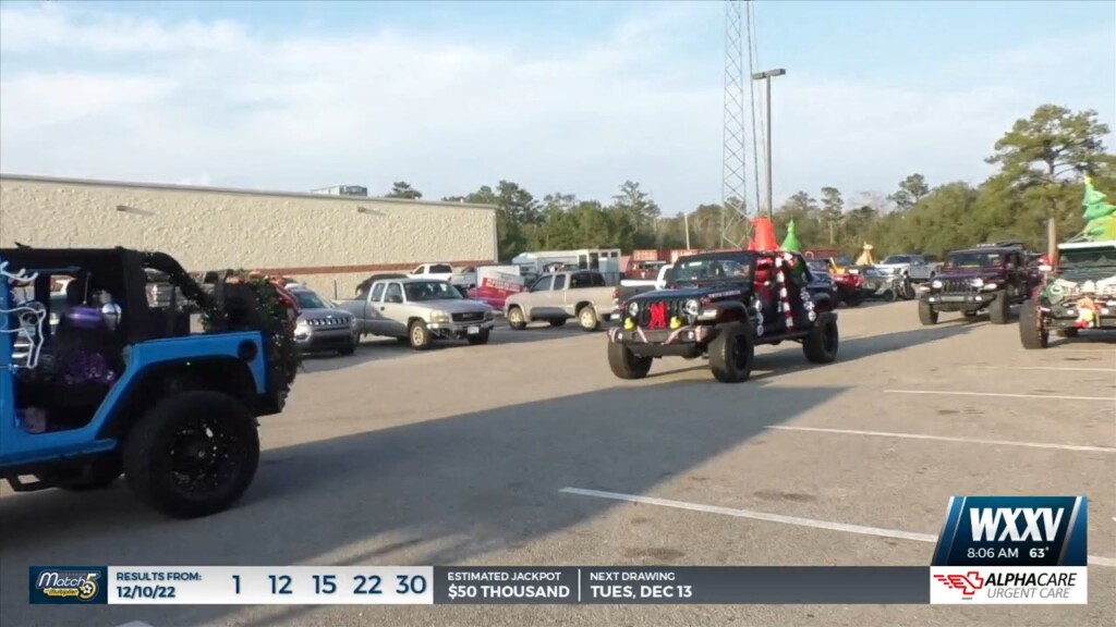 Outsiderz Jeep Club Begins Holiday Tradition With Inaugural Christmas Parade
