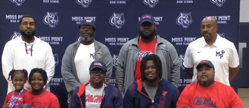 Moss Point Football’s Jamarious Brown Signs With Ole Miss Rebels