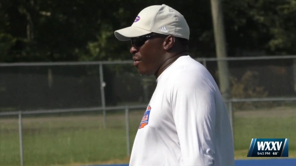 Gulfport Admirals Head Football Coach Stepping Down