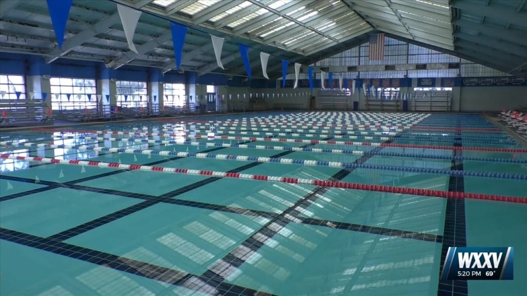 Swimmers Competing In 15th Annual Santa’s Best Swim Meet In Biloxi