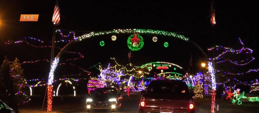 Mile Long Christmas Lights Display In Long Beach