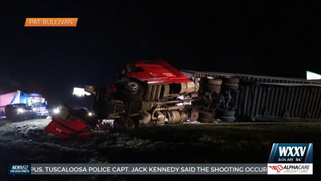 18 Wheeler Overturns On I 10 In Harrison County On Saturday