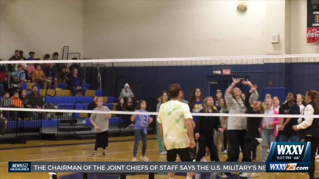 World Record Setting Volleyball Player On The Coast