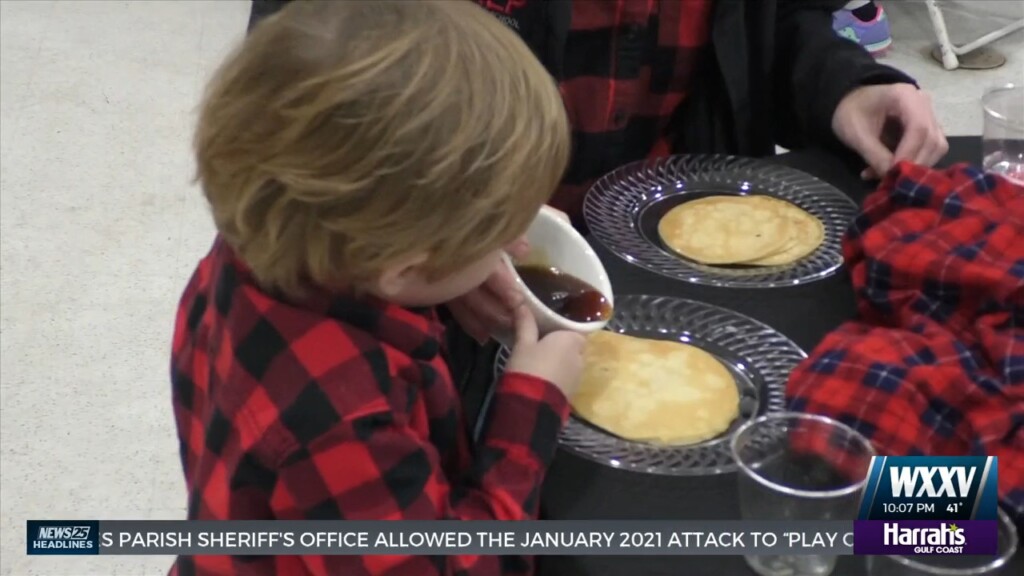 Lynn Meadows Discovery Center Holds ‘flapjacks And Flannels’ Cooking Class