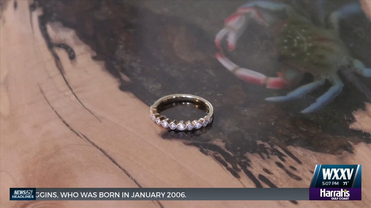 Employees searching for woman who lost wedding ring at Taranto’s
