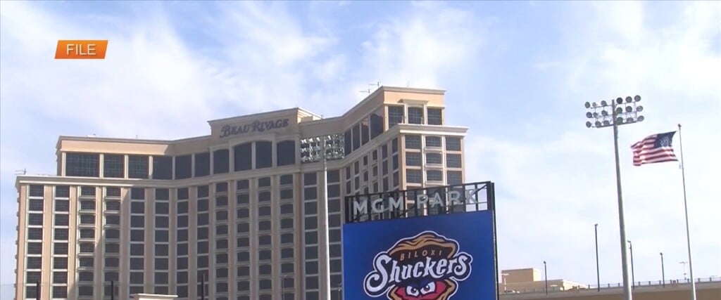 Shuckers Team Up With American Red Cross For Blood Drive