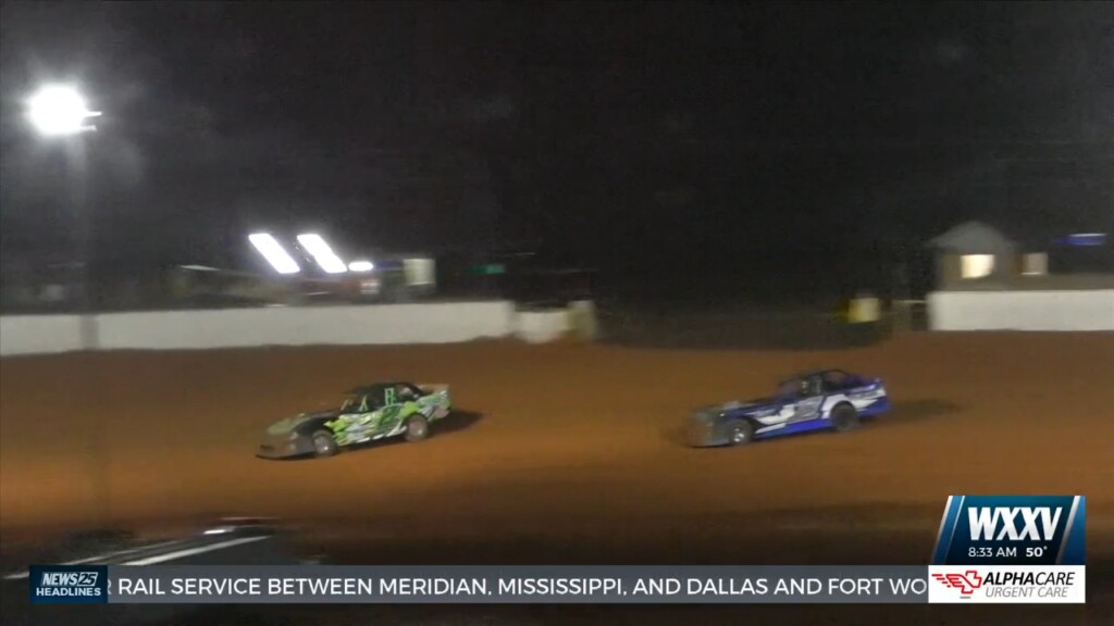 Racing Season Begins At Outlaw Speedway In George County