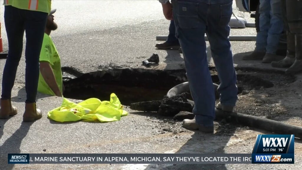 Repairs Made To Fix Sinkhole At Beauvoir Rd And Highway 90 In Biloxi