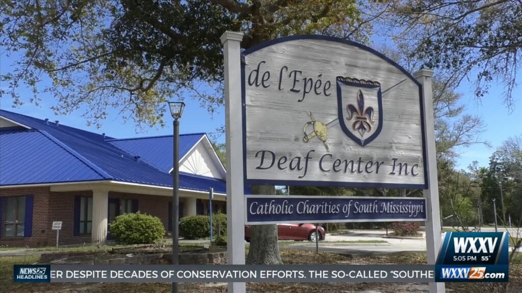 De L’epee Deaf Center Hosts Yard Sale For Deaf Camp