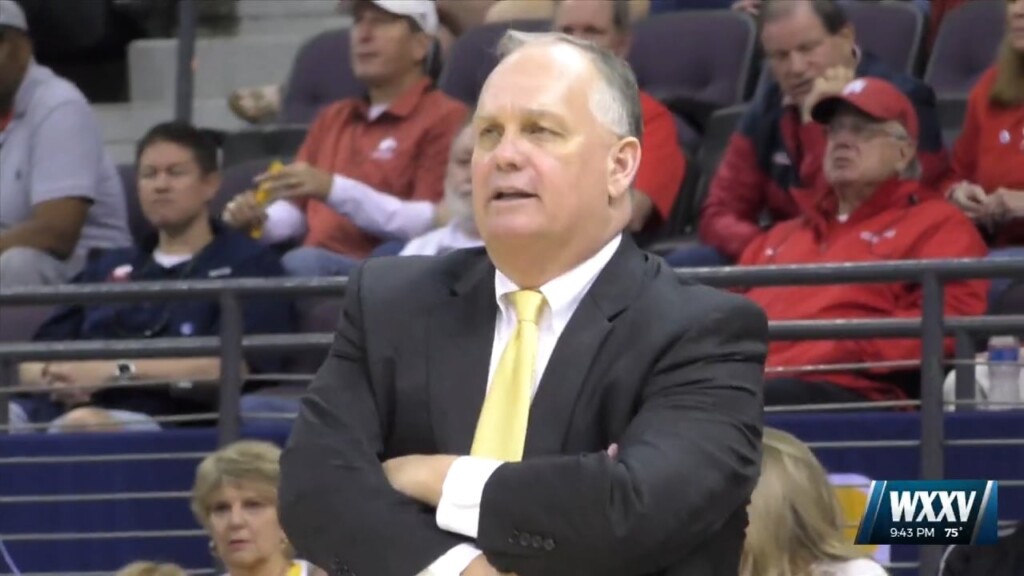 Usm Head Basketball Coach Jay Ladner Finalist For Hugh Durham Award