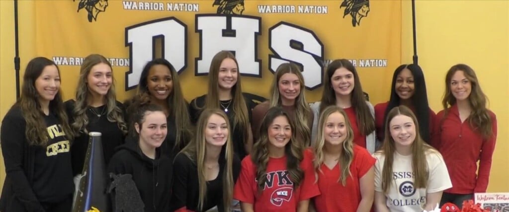D’iberville Cheerleader Makinzee Gilbert Signs With Western Kentucky