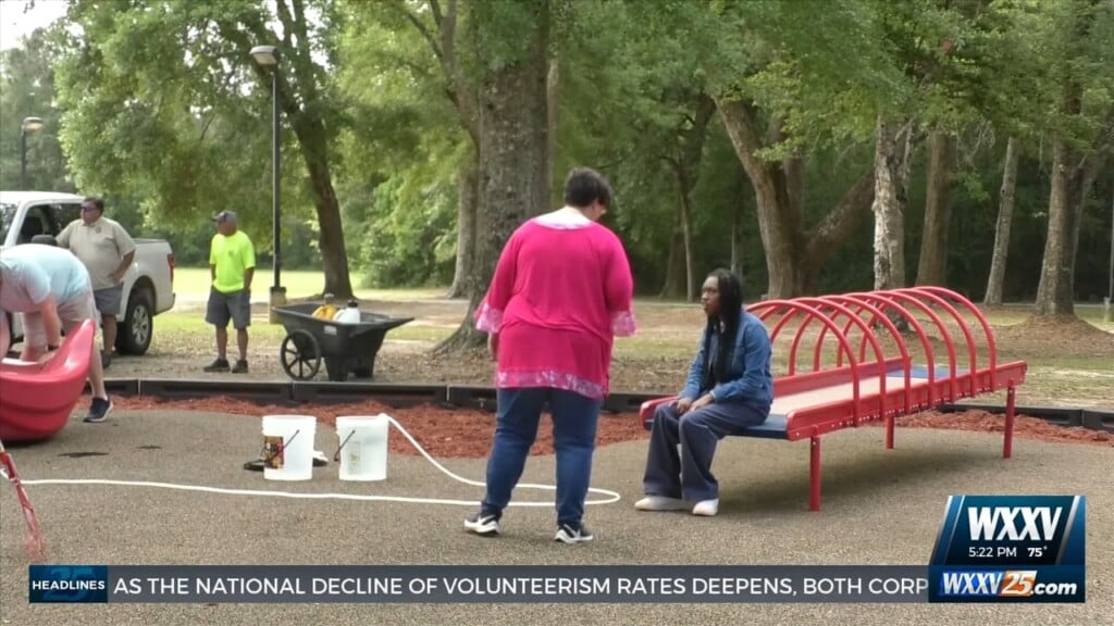 Disability Connection Hosts ‘i Love My Playground’ Event To Help Clean Park