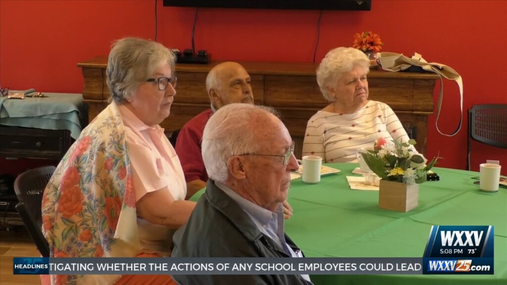 Seashore Highlands Retirement Community Enjoys Coffee With A Cop