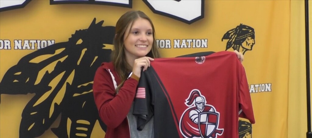 D’iberville Archery’s Julia Pryor Signs With William Carey