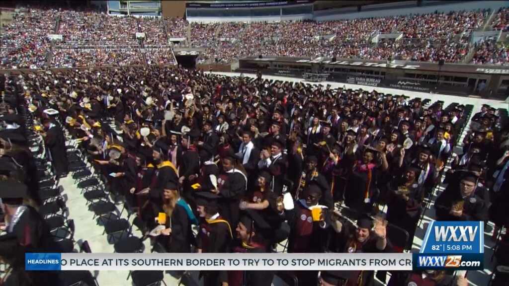4,100 Graduate From Mississippi State University