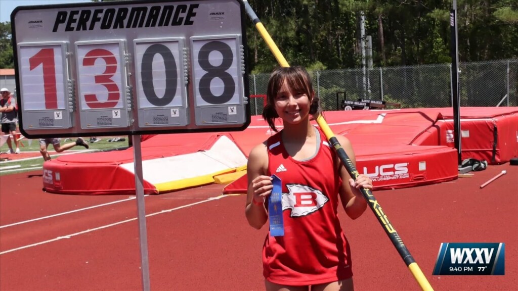 Biloxi Pole Vaulter Julie Segroves Wins 6a State Championship