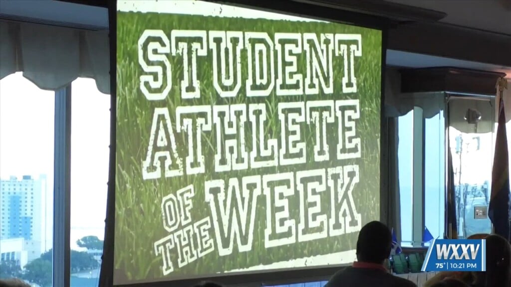Student Athletes Celebrated At Wxxv Student Athlete Of The Week Banquet
