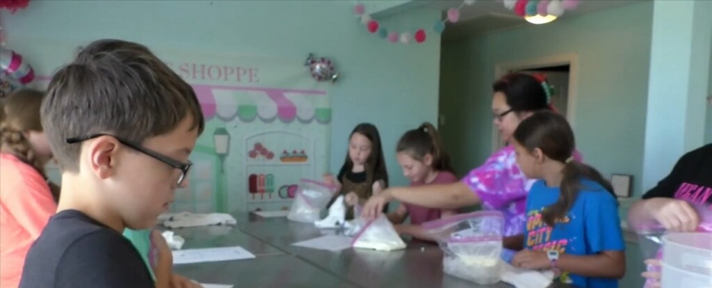 Dolce Bakery By The Sea Holds Kids Baking Camp