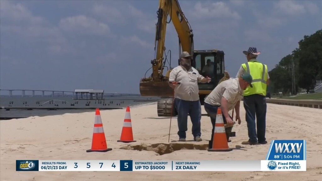 Sinkhole Repair At East Beach In Ocean Springs