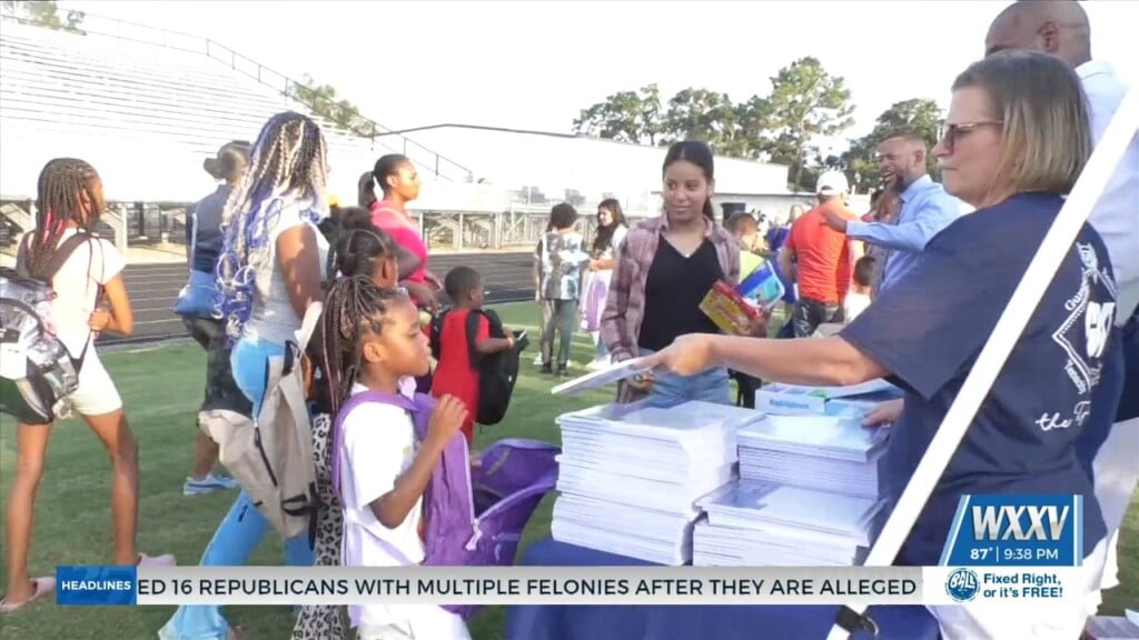 Moss Point School District Holds Back To School Rally
