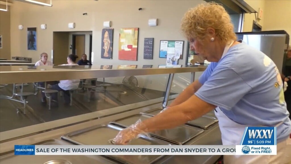 Hometown Hero: Jan Shook Delivers Meals To Those In Need