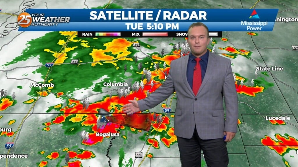7/11 Jeff Vorick's "thunderstorms With Very Heavy Rain" Tuesday Evening Forecast