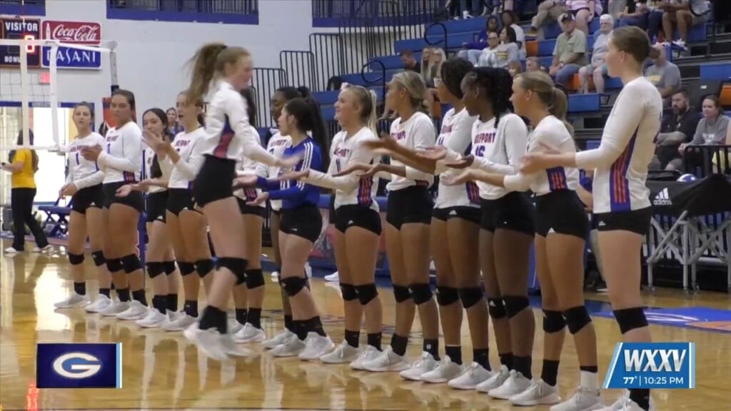 Gulfport Volleyball Improves To 14 3 With 3 1 Win Over D'iberville