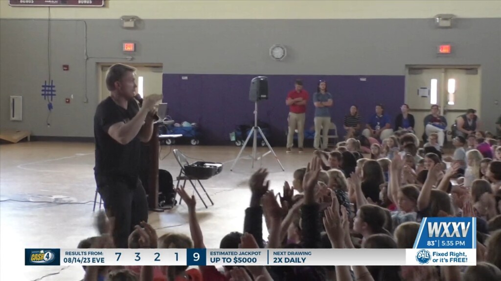 Columbine Survivor Challenges Local Students To Spread Acts Of Kindness