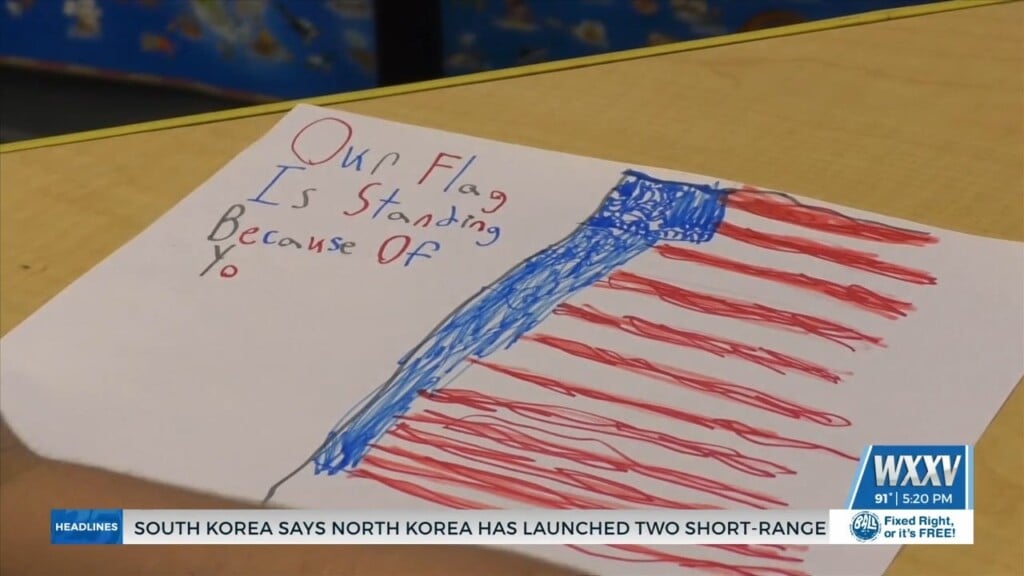 Local Students Make Cards For First Responders